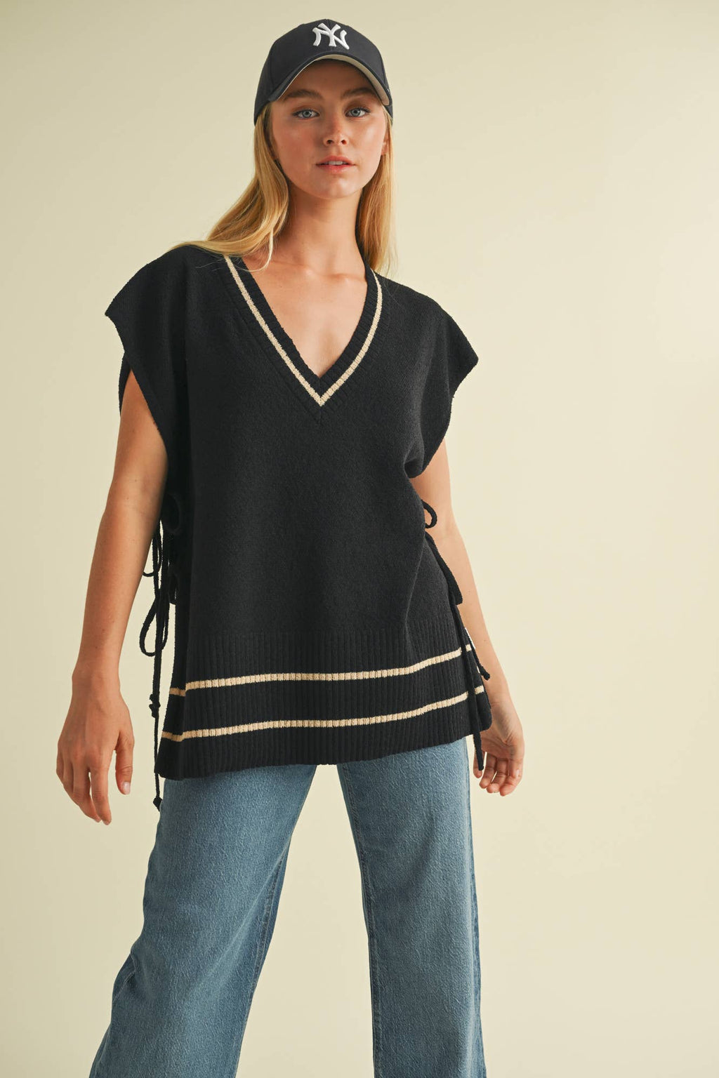 OPEN SIDE TIE V NECK SWEATER VEST TOP